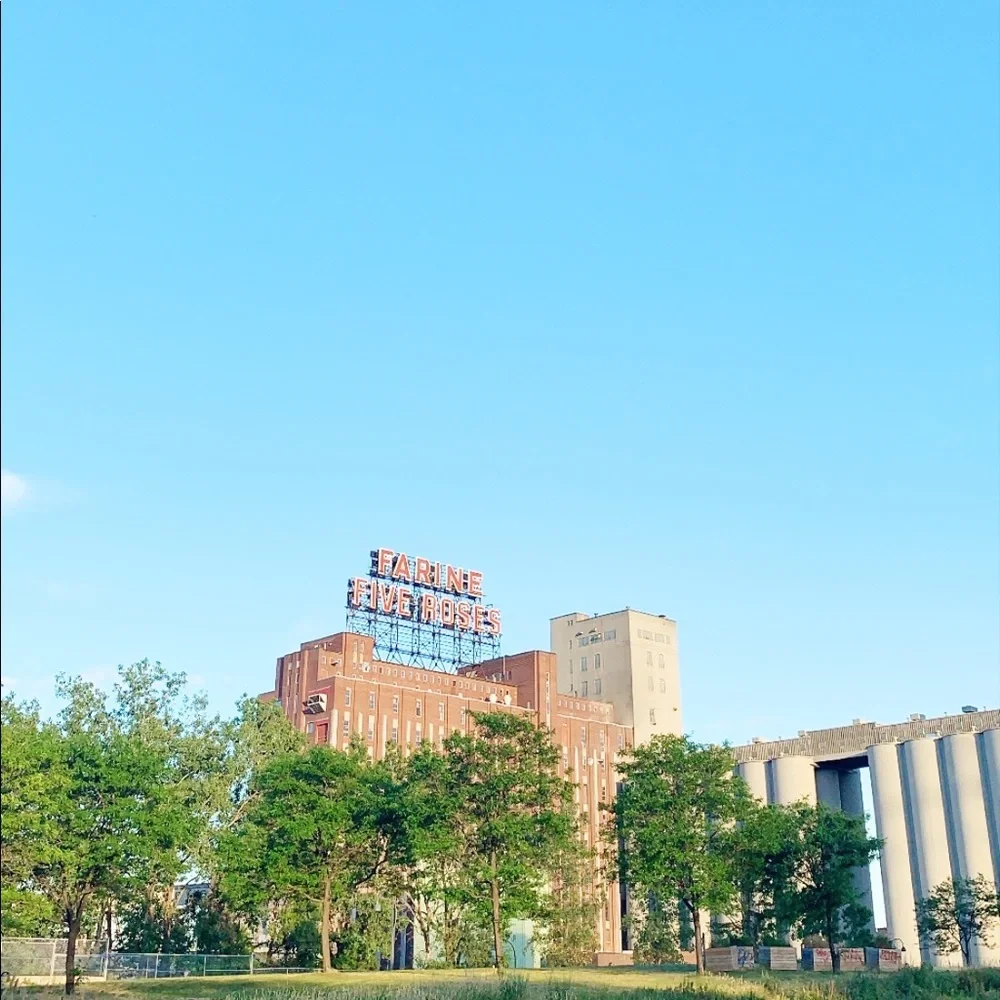 Posh N Sip Montreal ✨ - Picture 3 of 15